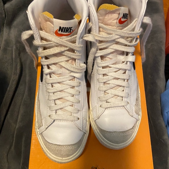 Nike blazers - Picture 3 of 4